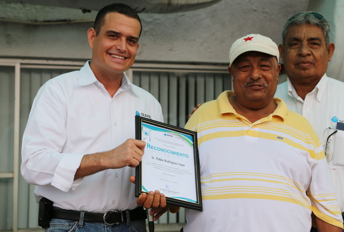 Don Pablito, 20 años al servicio de Seapal Vallarta