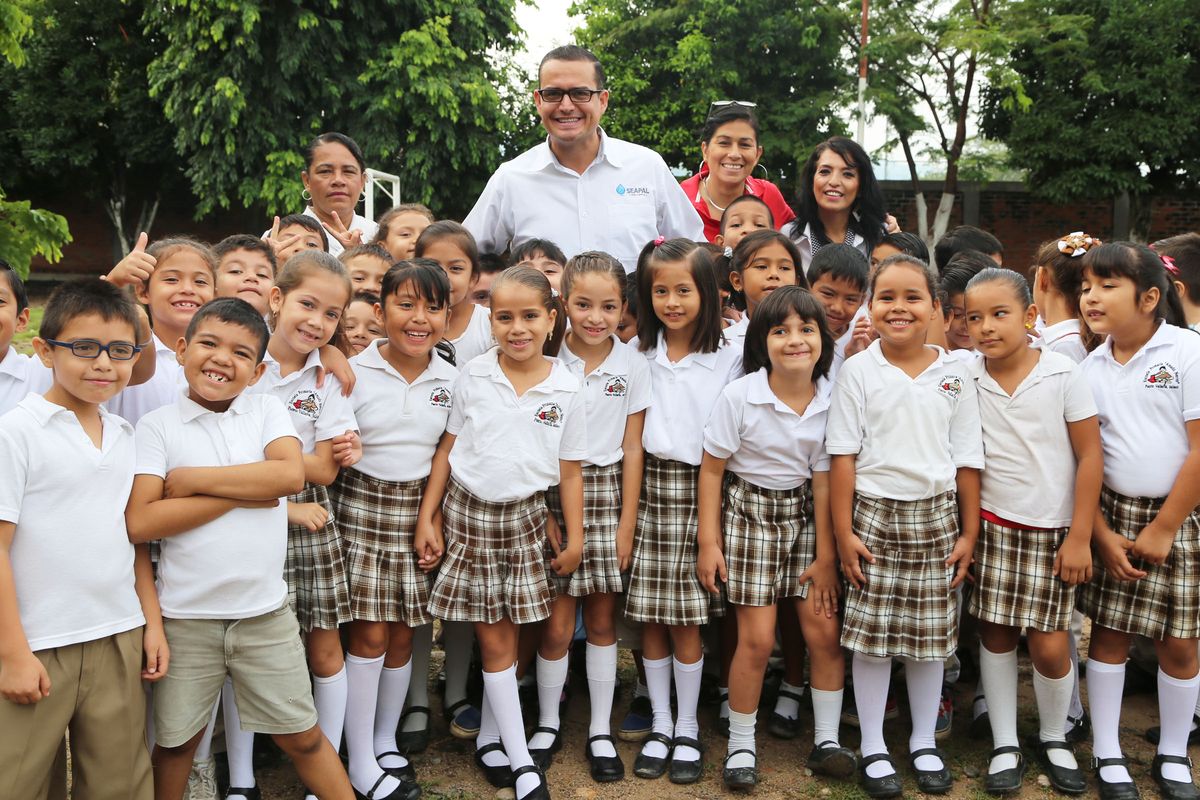 Primaria Amado Nervo ya  cuenta con bebederos escolares