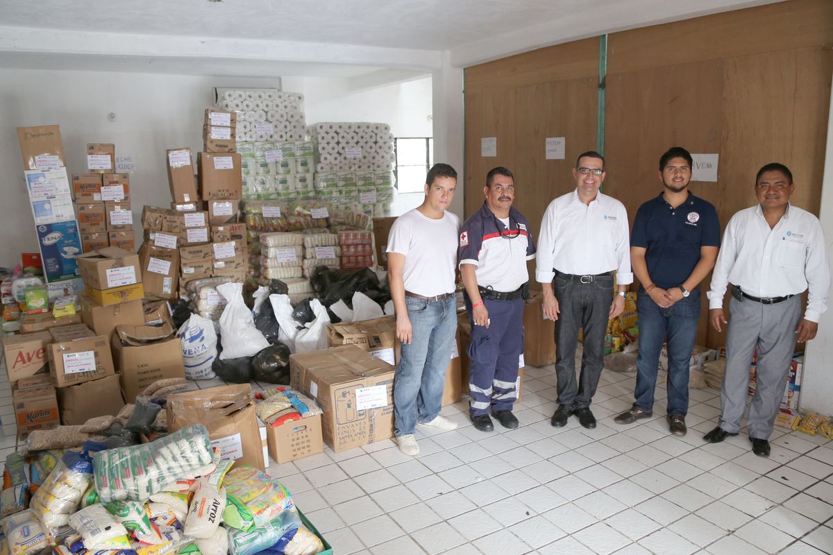 Colectan tres toneladas de víveres