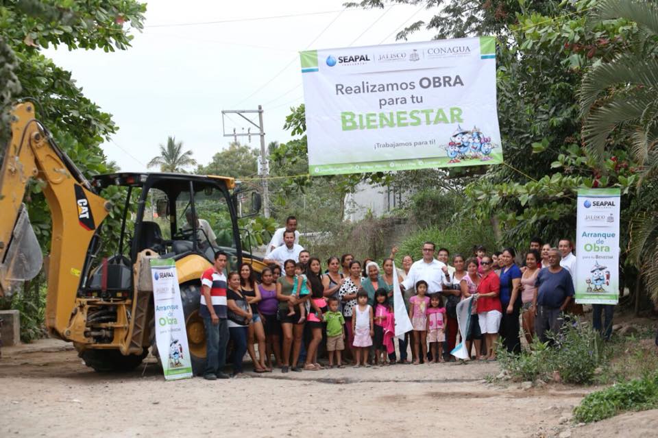 Cumple Seapal a vecinos de la colonia 12 de Octubre