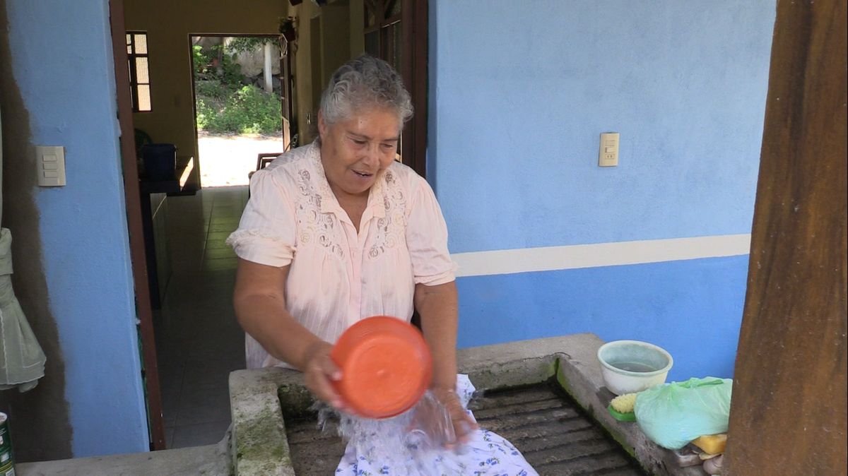 Es una gran bendición tener agua limpia y potable: Eulalia González