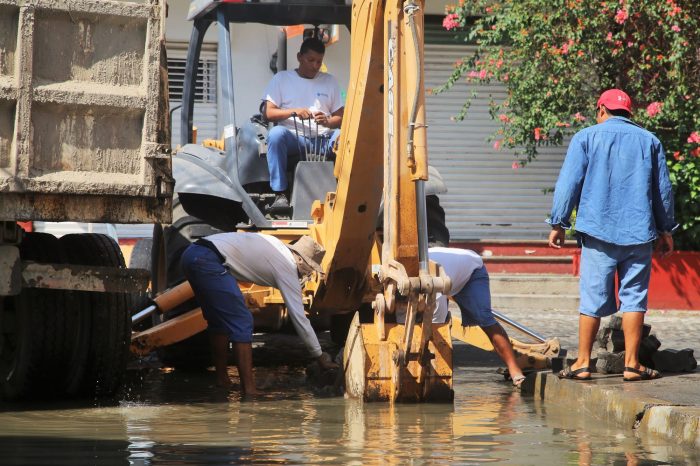 Repara SEAPAL oportunamente subcolector en colonia Centro