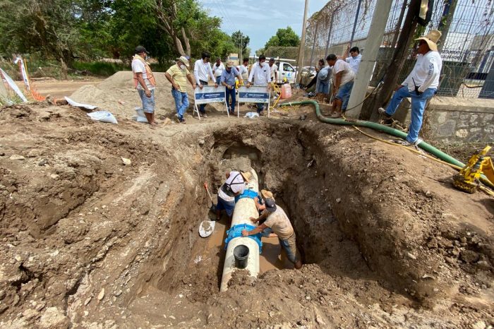 Concluye con éxito reparación de línea que suministra a 154 colonias