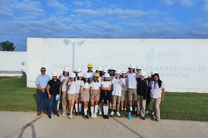 SEAPAL Vallarta recibe a alumnos del Colegio Tepeyac