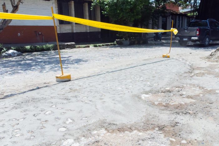 Repara SEAPAL tubería de drenaje en colonia Emiliano Zapata
