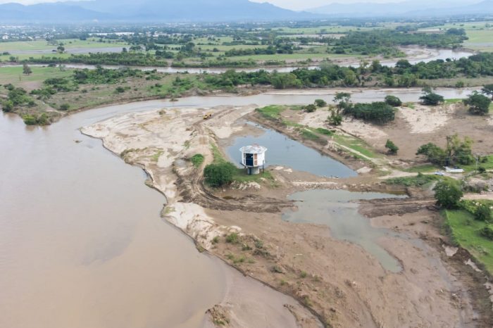 Huracán Lidia azolvó canal de ingresó de agua al Pozo Radial